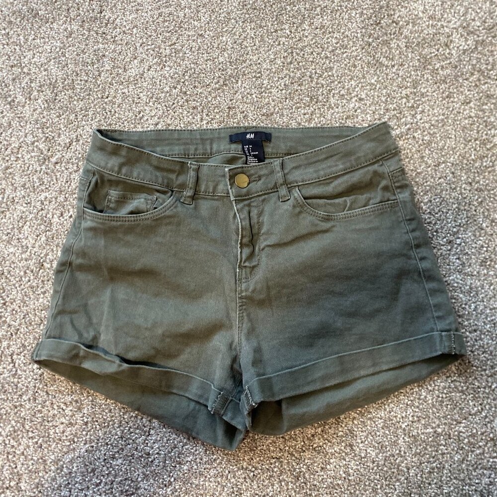 H&M Armyβ Green High Waisted Denim Jean Shorts Women's Size Small 4